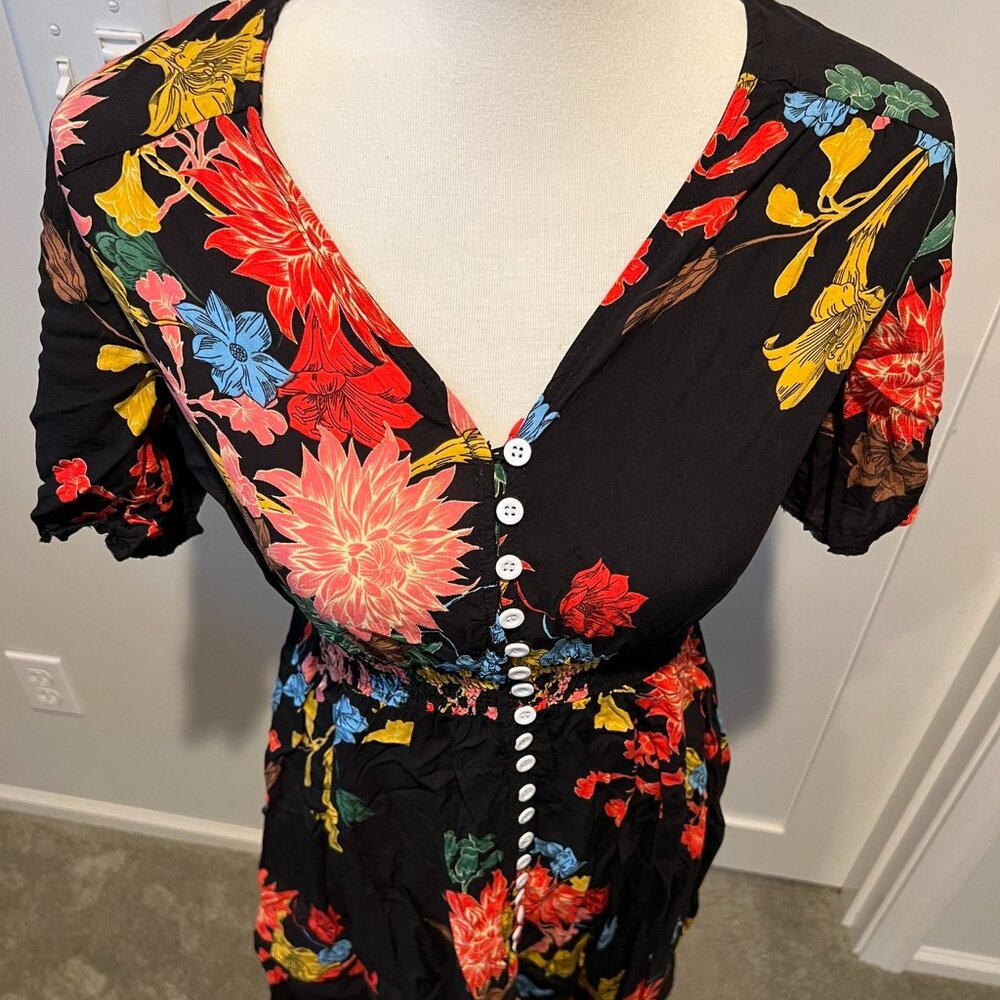 Black dress with colored flowers | Small